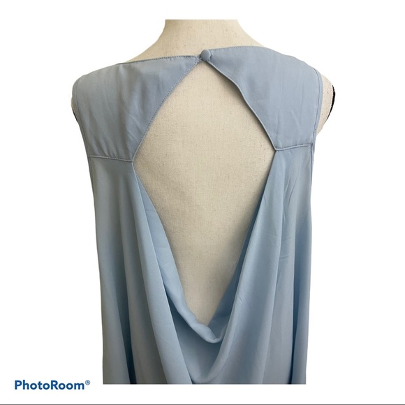 Torrid light blue georgette drop back blouse. SIze 1 plus size top - Picture 5 of 8